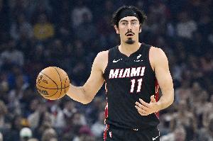最佳第六人排名第二！小海梅本赛季场均15.4分5.0篮板4.7助攻