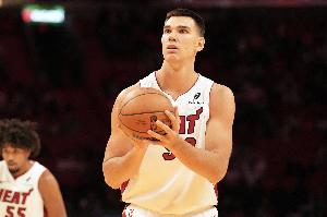 美记：热火向戈尔金开出双向合同资质报价 后者成受限制自由球员