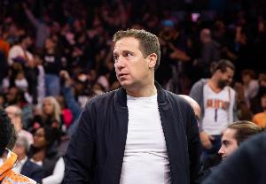 薪资专家：太阳送走首轮签但老板不在乎 小桥加盟促成校友重聚