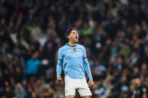 记者：米兰联系斯通斯咨询薪资要求，国米因其要求高薪已放弃引进
