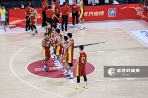 中国男篮生死战在即！媒体人：必须发挥锋线和篮板优势！