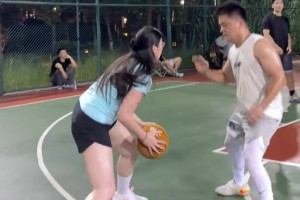“詹姆斯会不会加盟热火 看维金斯是怎么回答的” ...视频封面